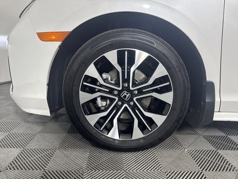 Certified 2025 Honda Odyssey Elite image 11