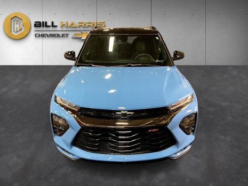 Used 2023 Chevrolet TrailBlazer RS w/ Sun and Liftgate Package image 2