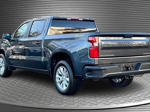 Used 2022 Chevrolet Silverado 1500 Custom image 4