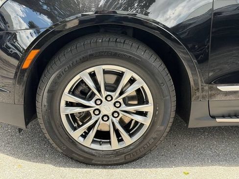 Used 2023 Cadillac XT5 Premium Luxury FWD image 11