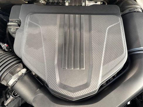 Used 2025 GMC Acadia Elevation image 31