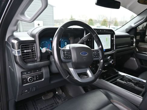 Used 2023 Ford F350 Lariat w/ Chrome Package image 16