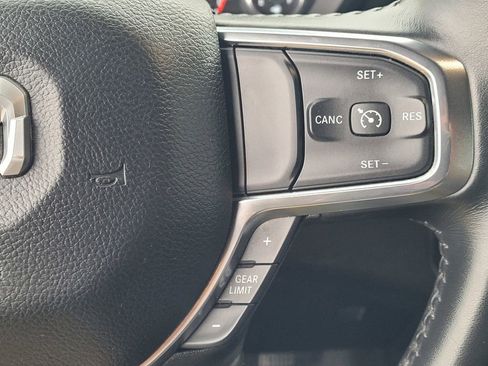 Used 2024 RAM 1500 Laramie image 15