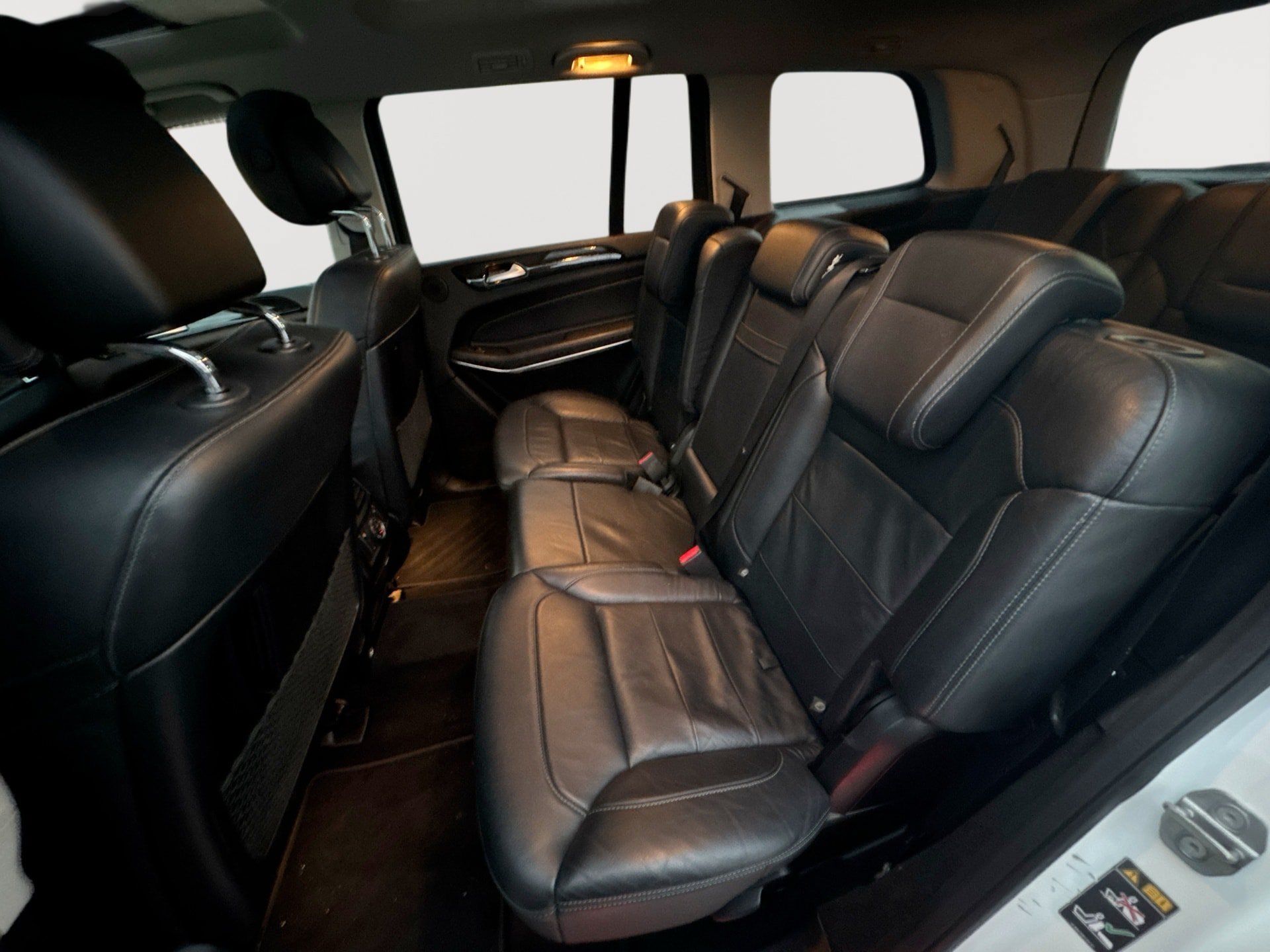 Used 2018 Mercedes-Benz GLS 550 4MATIC w/ Driver Assistance Package image 26