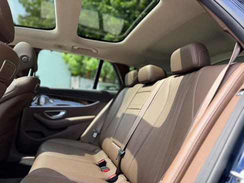 Used 2018 Mercedes-Benz E 400 4MATIC Wagon w/ Premium 2 Package (Q02) image 21