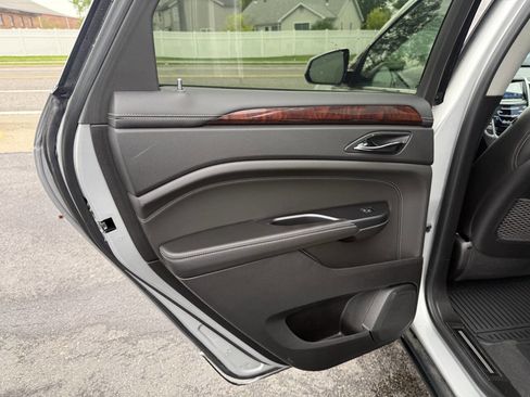 Used 2015 Cadillac SRX Luxury w/ Driver Awareness Package image 16