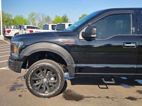 Used 2018 Ford F150 XLT w/ Equipment Group 302A Luxury AWD/4WD image 13