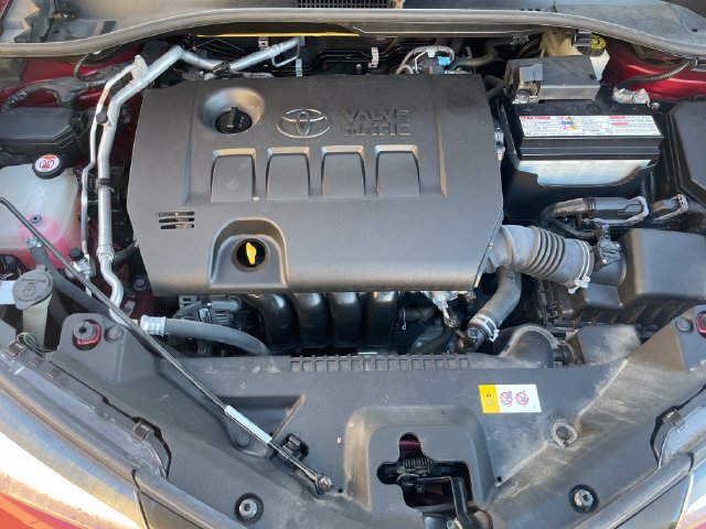 Used 2019 Toyota C-HR LE FWD image 21