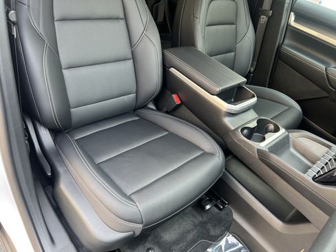 Used 2026 GMC Terrain Elevation w/ Elevation Premium Package AWD/4WD image 25