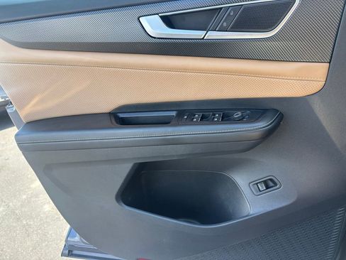 Used 2024 Volkswagen Atlas Cross Sport SEL R-Line image 24