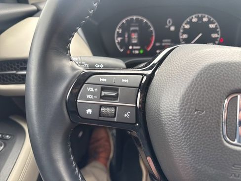 Used 2025 Honda HR-V EX-L image 13