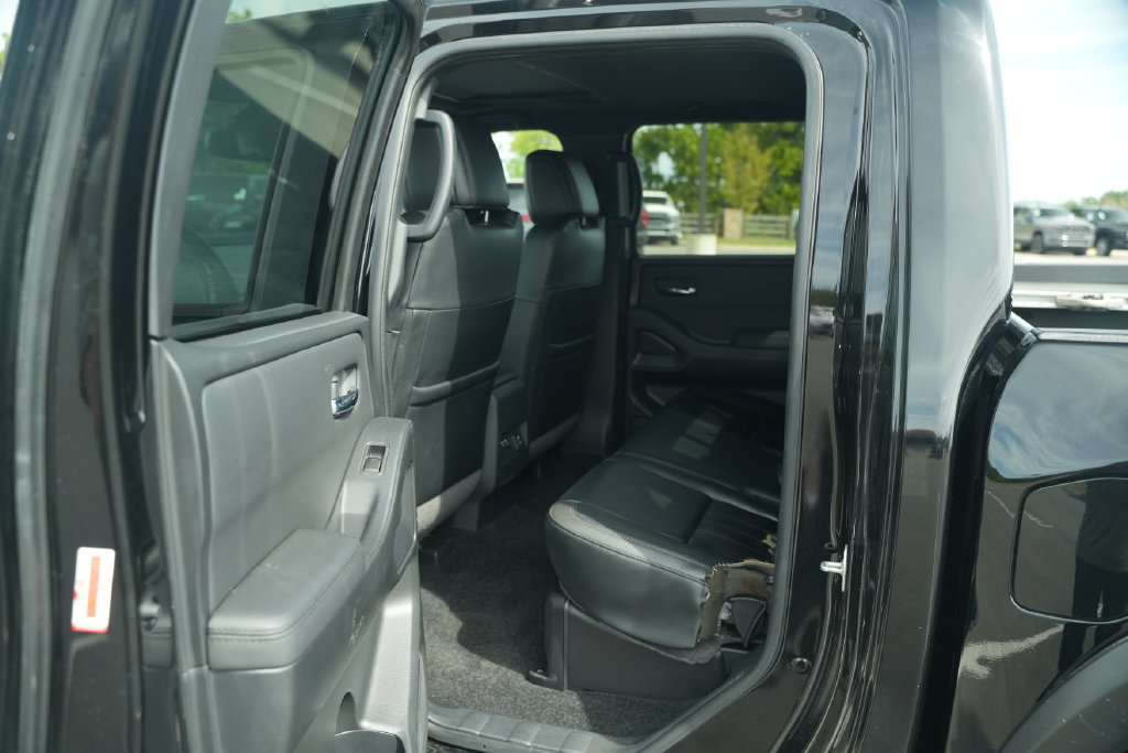Used 2022 Nissan Frontier Pro-X w/ Pro-X Premium Package RWD image 15