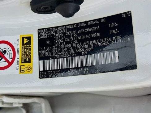 Used 2019 Toyota Highlander LE image 29