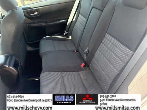 Used 2016 Toyota Camry LE FWD image 18