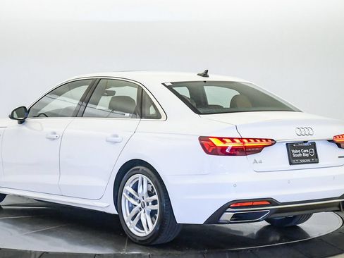 Used 2022 Audi A4 2.0T Premium Plus w/ Premium Plus Package AWD/4WD image 2