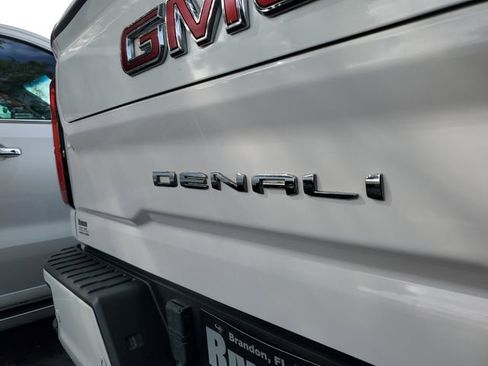 Used 2020 GMC Sierra 2500 Denali w/ Technology Package image 8