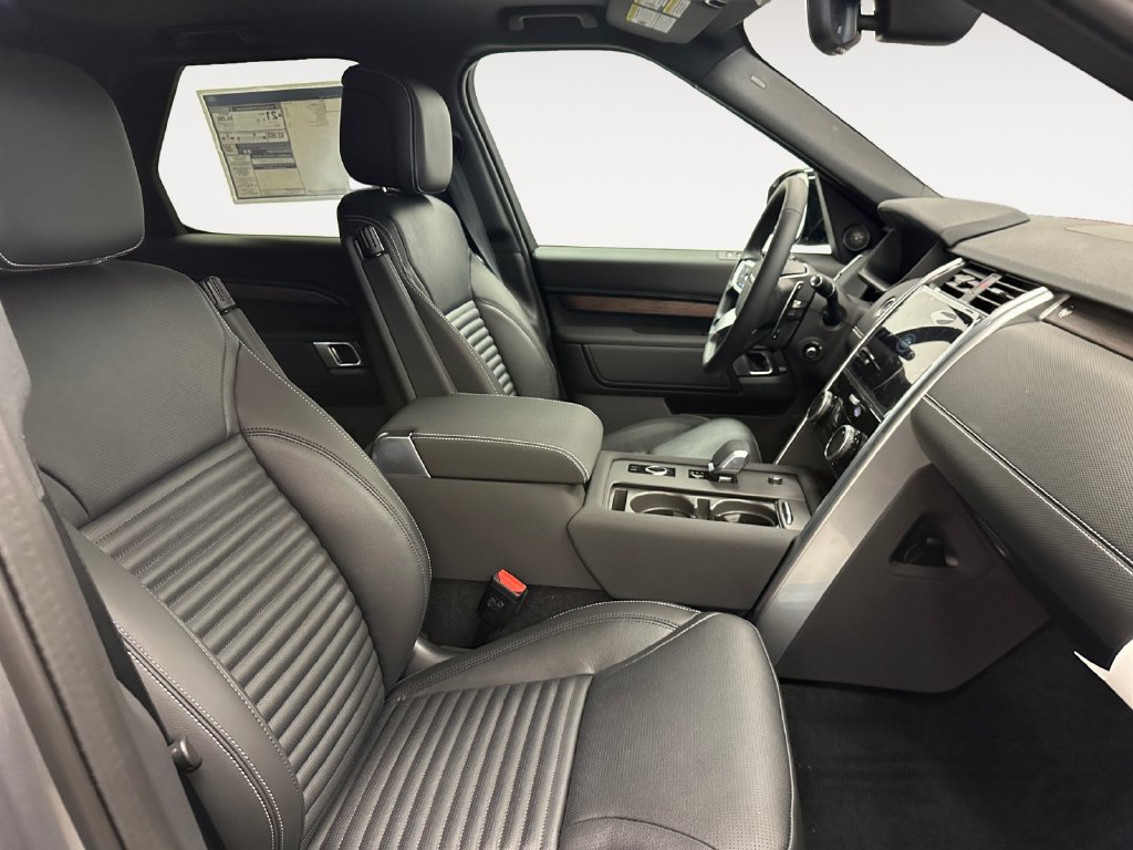 New 2026 Land Rover Discovery Dynamic SE AWD/4WD image 15