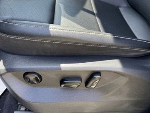 Used 2022 Volkswagen Atlas SE image 16