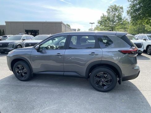 New 2026 Nissan Rogue SV FWD image 4