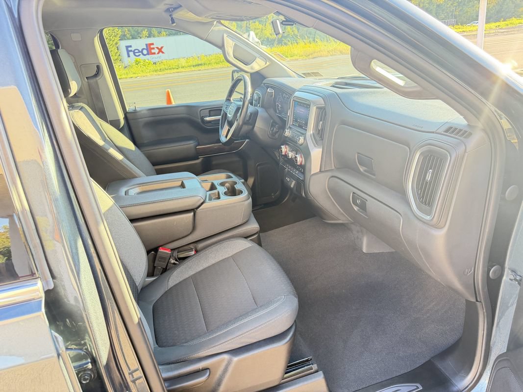Used 2019 GMC Sierra 1500 SLE w/ SLE Value Package AWD/4WD image 29