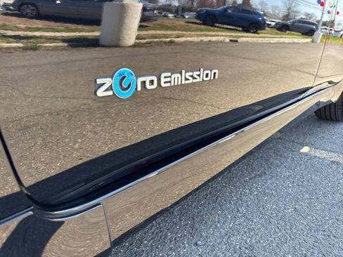 Used 2019 Nissan Leaf SV Plus w/ SV All Weather Package image 5