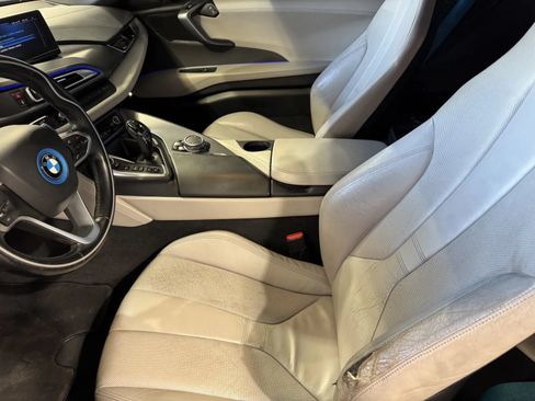 Used 2015 BMW i8 AWD/4WD image 9