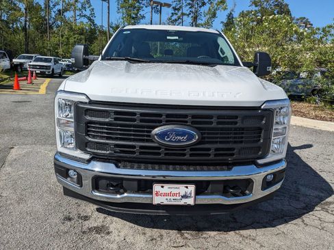 New 2025 Ford F250 XL w/ XL Chrome Package image 9