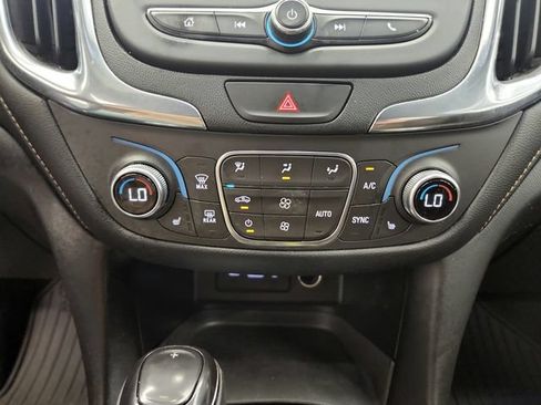 Used 2019 Chevrolet Equinox LT FWD image 37