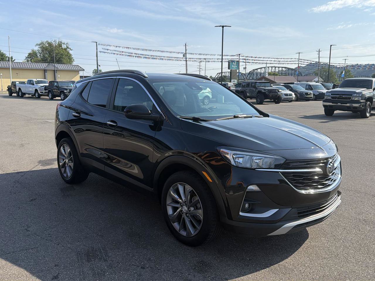 Used 2022 Buick Encore GX Select w/ Experience Buick Package FWD image 3
