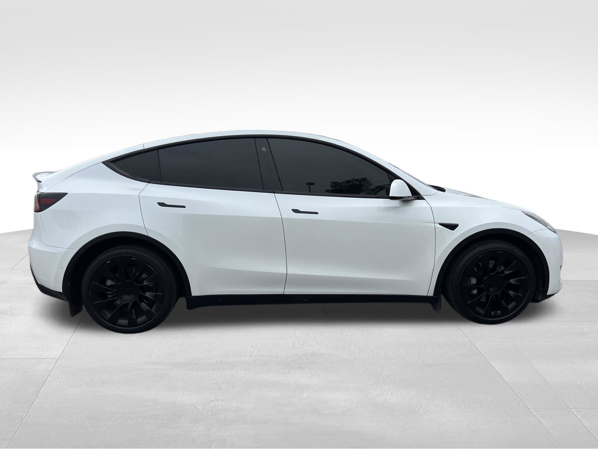 Used 2021 Tesla Model Y Long Range AWD/4WD image 4