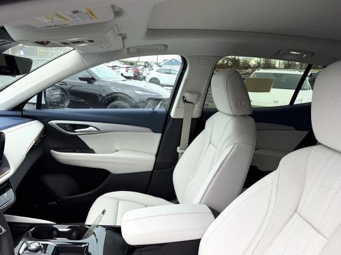 New 2026 Buick Envision Avenir image 11