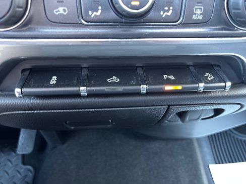 Used 2017 Chevrolet Silverado 1500 LT w/ Midnight Edition image 38