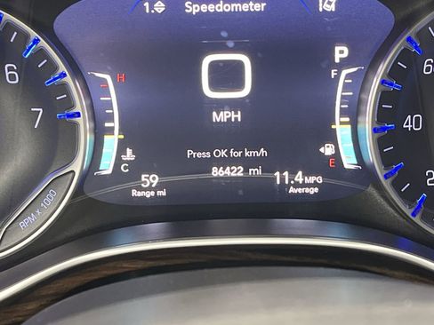 Used 2023 Chrysler Pacifica Limited image 17