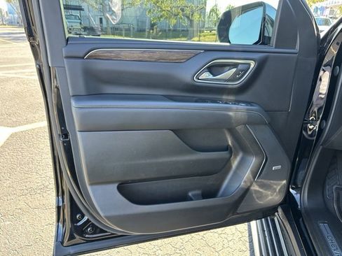 Used 2022 Chevrolet Tahoe Premier image 12