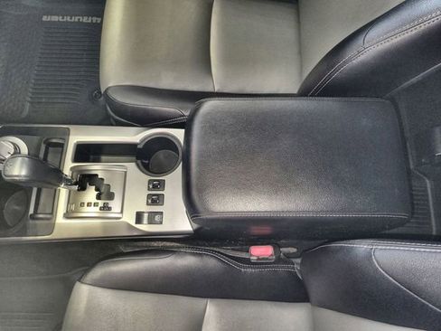 Used 2018 Toyota 4Runner SR5 Premium image 21