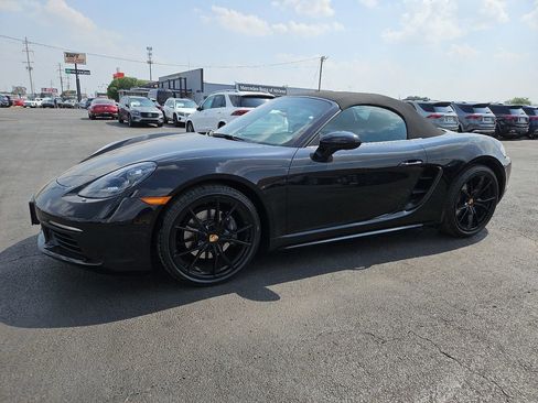 Used 2023 Porsche 718 Boxster RWD image 2