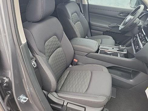 New 2026 Nissan Pathfinder SV image 43