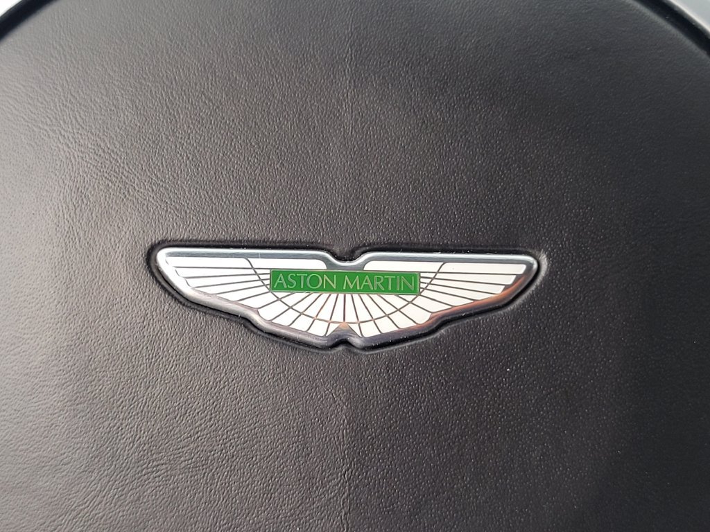 Used 2023 Aston Martin V8 Vantage Coupe RWD image 24