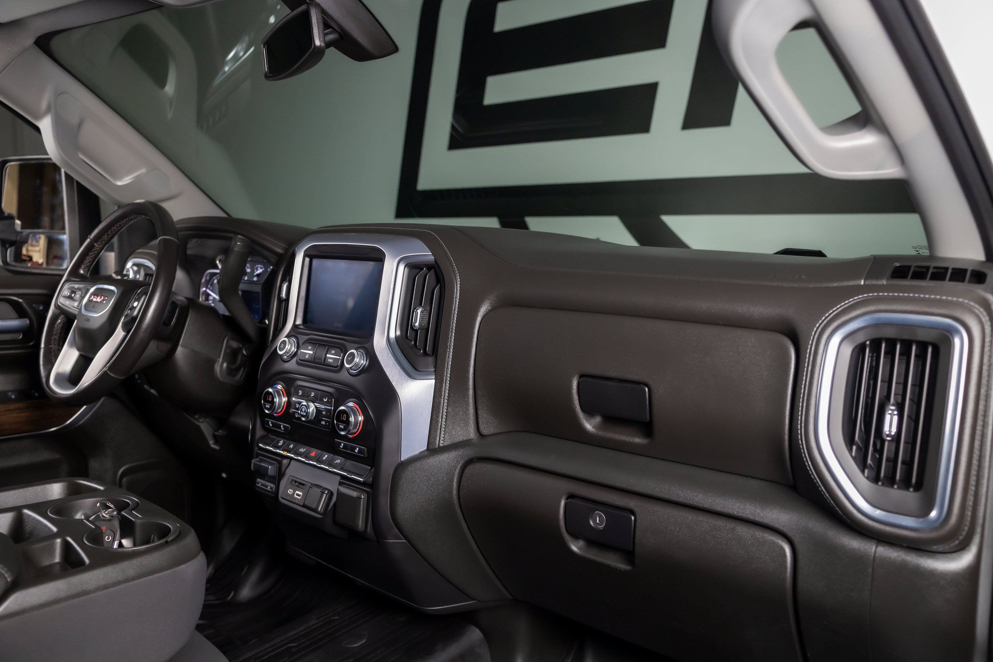 Used 2021 GMC Sierra 1500 SLE AWD/4WD image 29