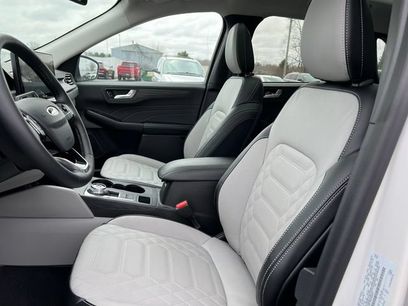 New 2024 Ford Escape SE w/ PHEV Premium Package