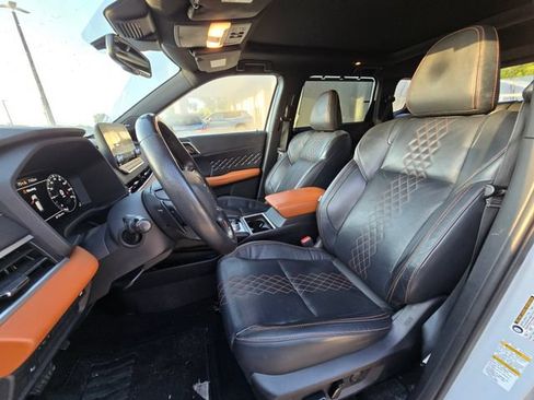 Used 2022 Mitsubishi Outlander SEL FWD image 4