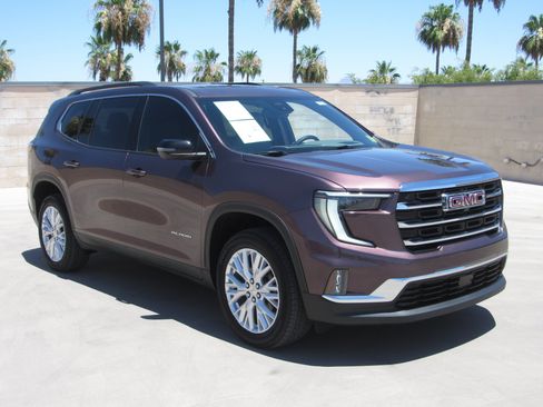 Used 2024 GMC Acadia Elevation w/ Luxury Package FWD image 2