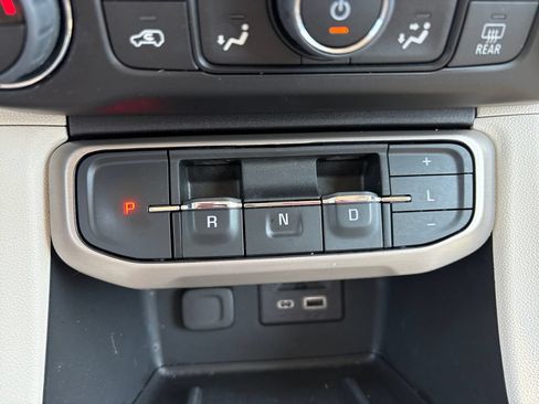 Used 2023 GMC Acadia Denali w/ Denali Ultimate Package AWD/4WD image 30
