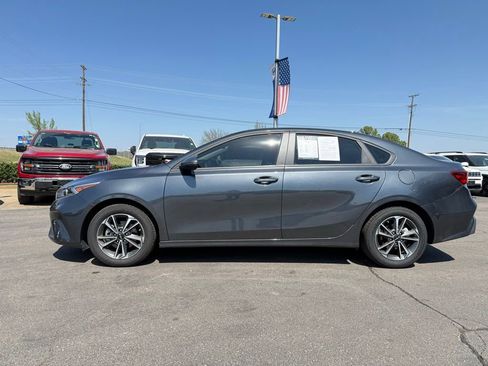 Used 2024 Kia Forte LXS w/ LXS Technology Package FWD image 4