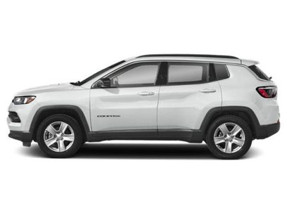 Used 2022 Jeep Compass Latitude w/ Convenience Group