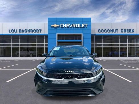 Used 2024 Kia Forte LXS FWD image 3