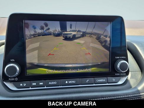 Used 2023 Nissan Rogue S FWD image 21