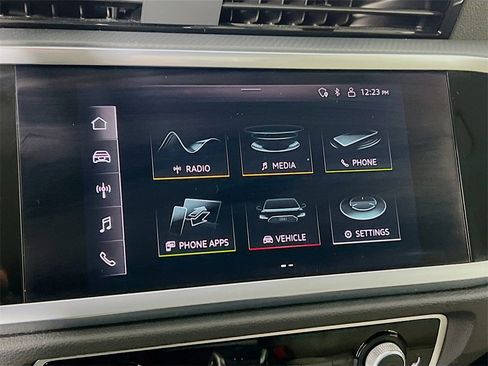 Used 2022 Audi Q3 2.0T Premium image 11