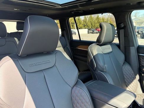 New 2026 Jeep Grand Cherokee L Summit w/ Advanced Protech Group IV AWD/4WD image 31