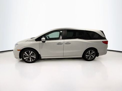 Used 2023 Honda Odyssey Touring image 4